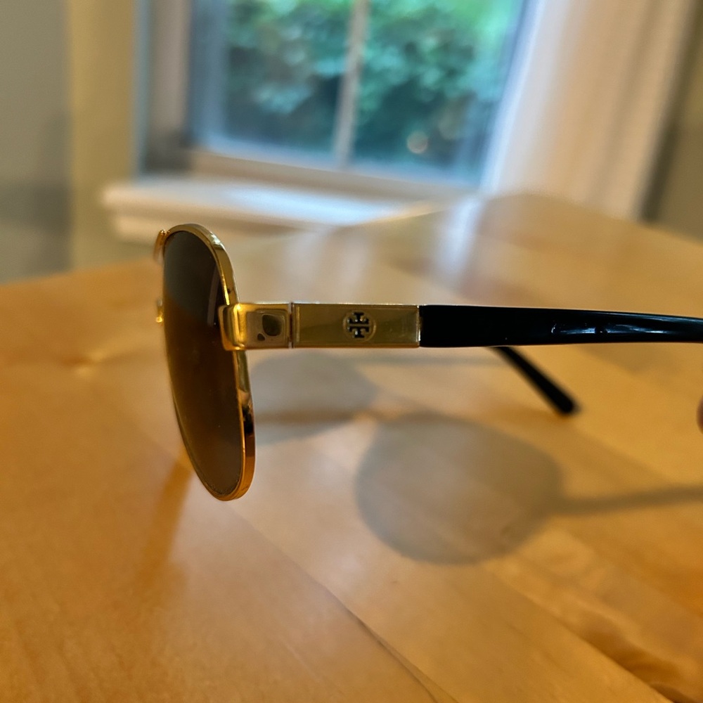 Tory Burch Gold and Black Aviator Sunglasses